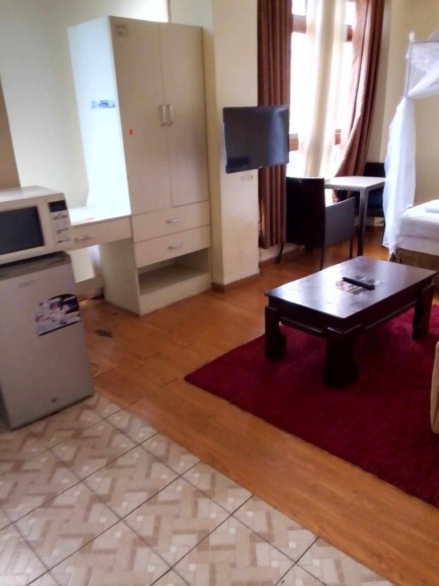 Eddy Suites, Emeli Hotel Nairobi Ngoại thất bức ảnh