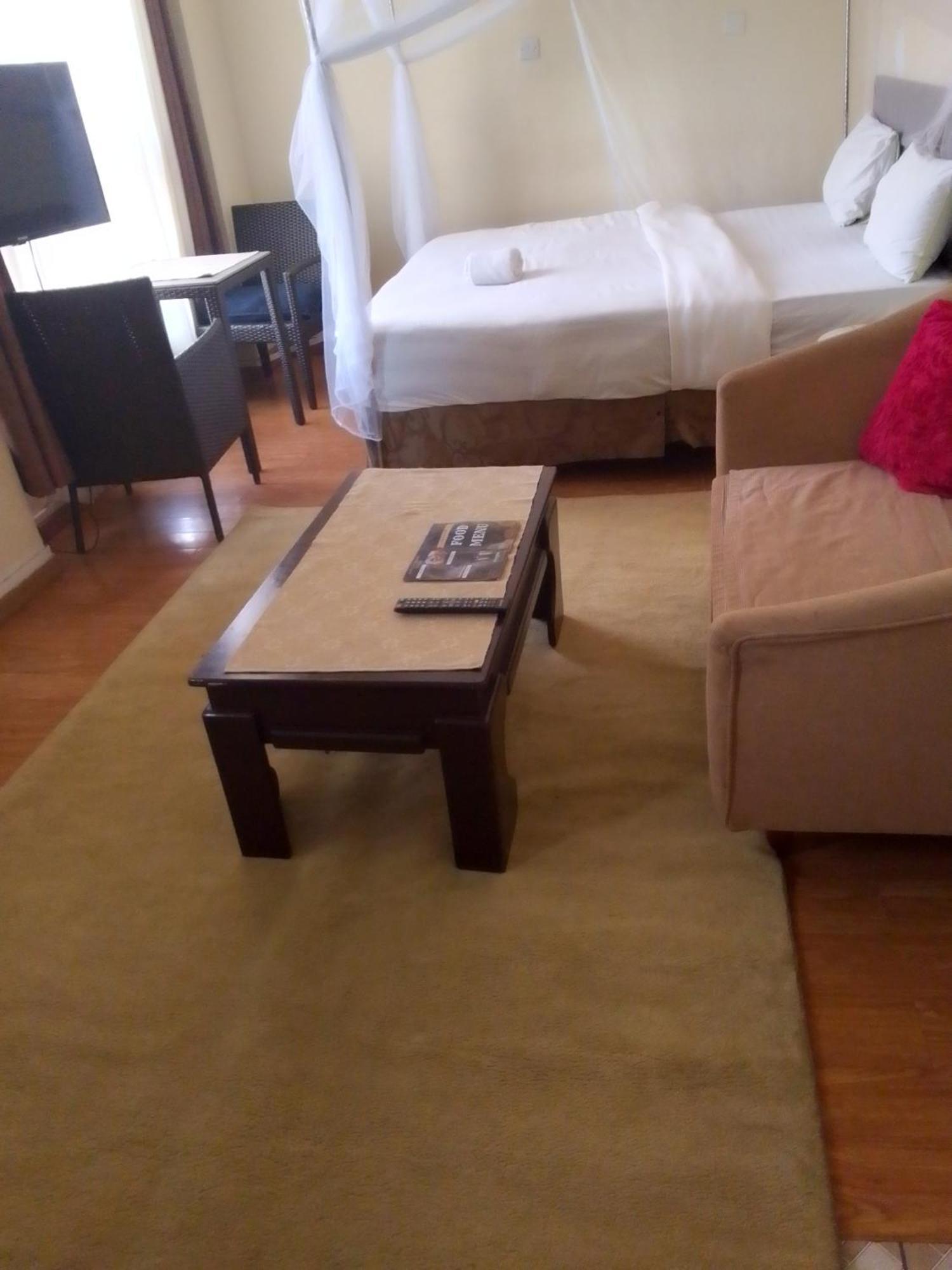 Eddy Suites, Emeli Hotel Nairobi Ngoại thất bức ảnh