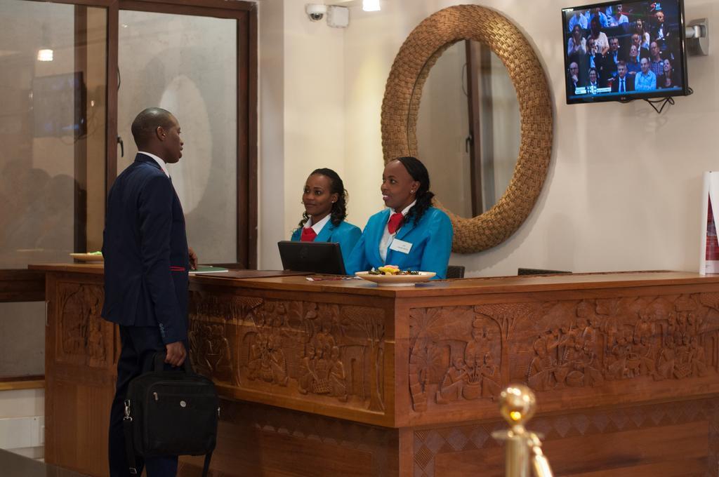 Eddy Suites, Emeli Hotel Nairobi Ngoại thất bức ảnh