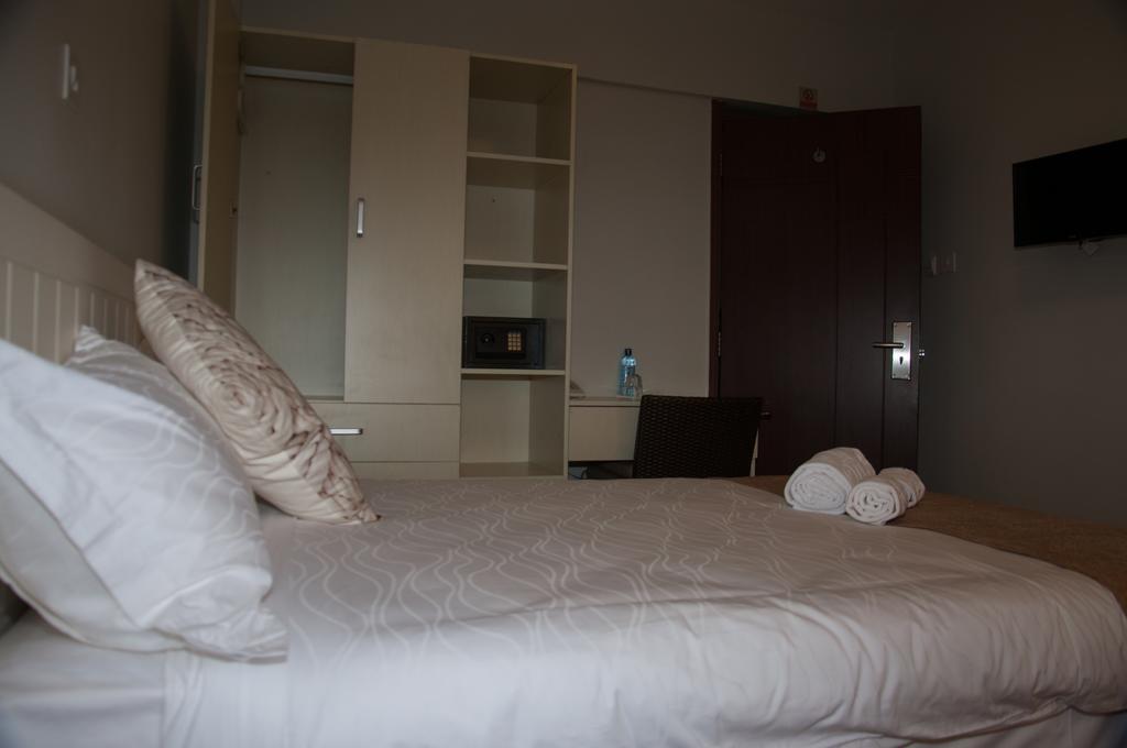 Eddy Suites, Emeli Hotel Nairobi Phòng bức ảnh
