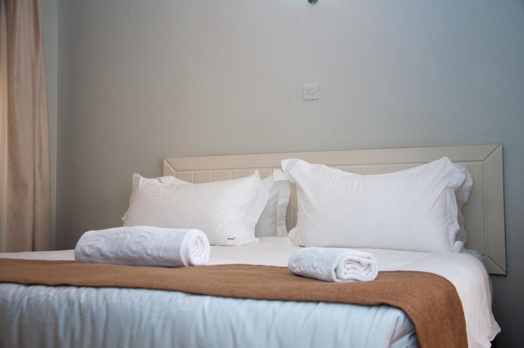 Eddy Suites, Emeli Hotel Nairobi Phòng bức ảnh
